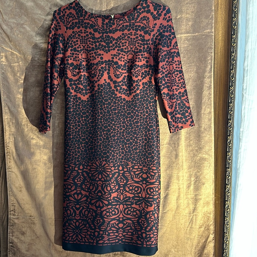 Gabby Skye dress size 8.